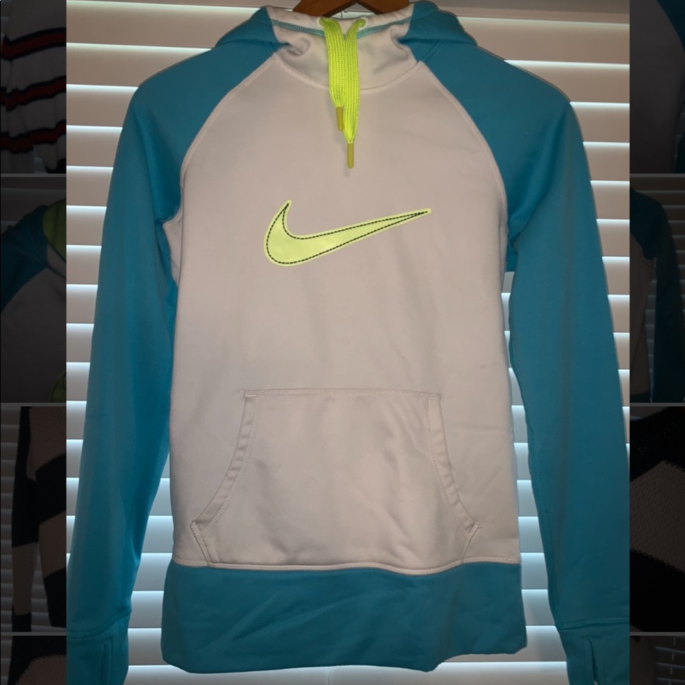 Nike pullover hoodie
